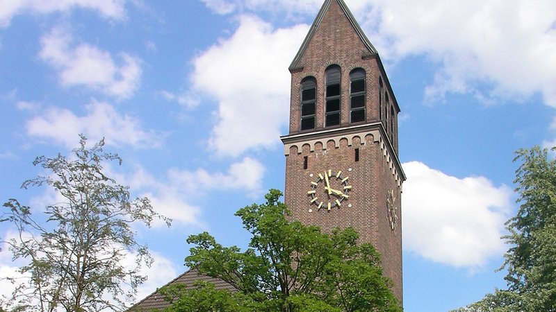 Die Kirche am Rockenhof in Hamburg-Volksdorf (c) Wikipedia | Pincerno