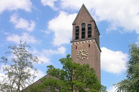 Die Kirche am Rockenhof in Hamburg-Volksdorf (c) Wikipedia | Pincerno