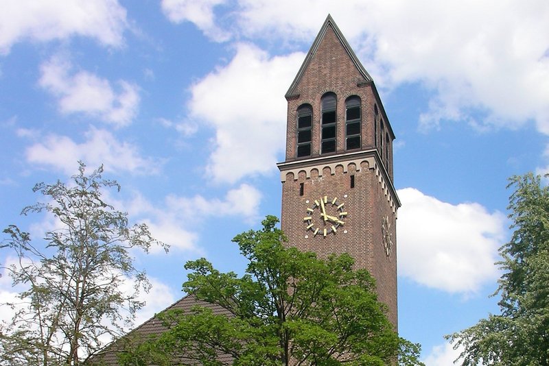 Die Kirche am Rockenhof in Hamburg-Volksdorf (c) Wikipedia | Pincerno