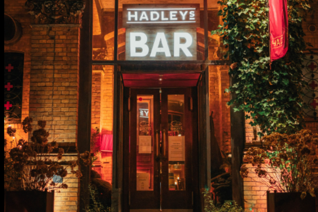 2023-03-23_Hadleys_Eingang_web